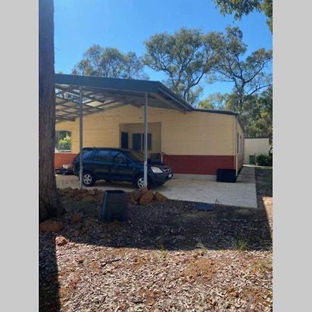 Coolbardie House Jarrahdale ภายนอก รูปภาพ