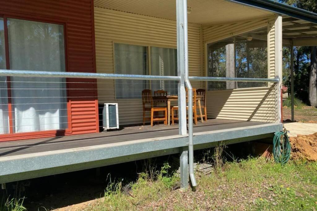 Coolbardie House Jarrahdale ภายนอก รูปภาพ